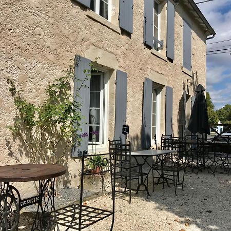 Bed and Breakfast Le Relais D'Aulnay Aulnay  Exteriér fotografie